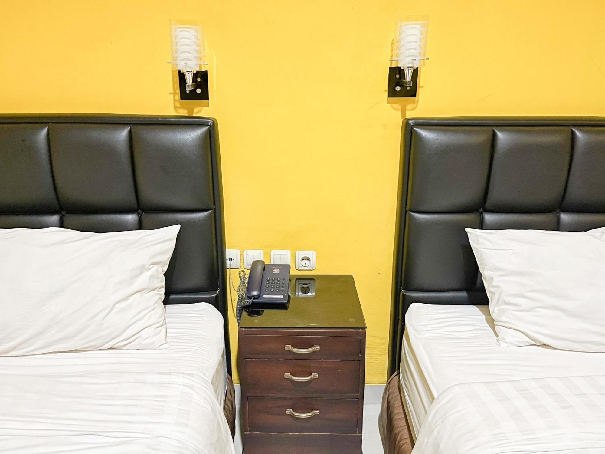 Kartika Hotel Syariah Pacitan Mitra Reddoorz 외부 사진