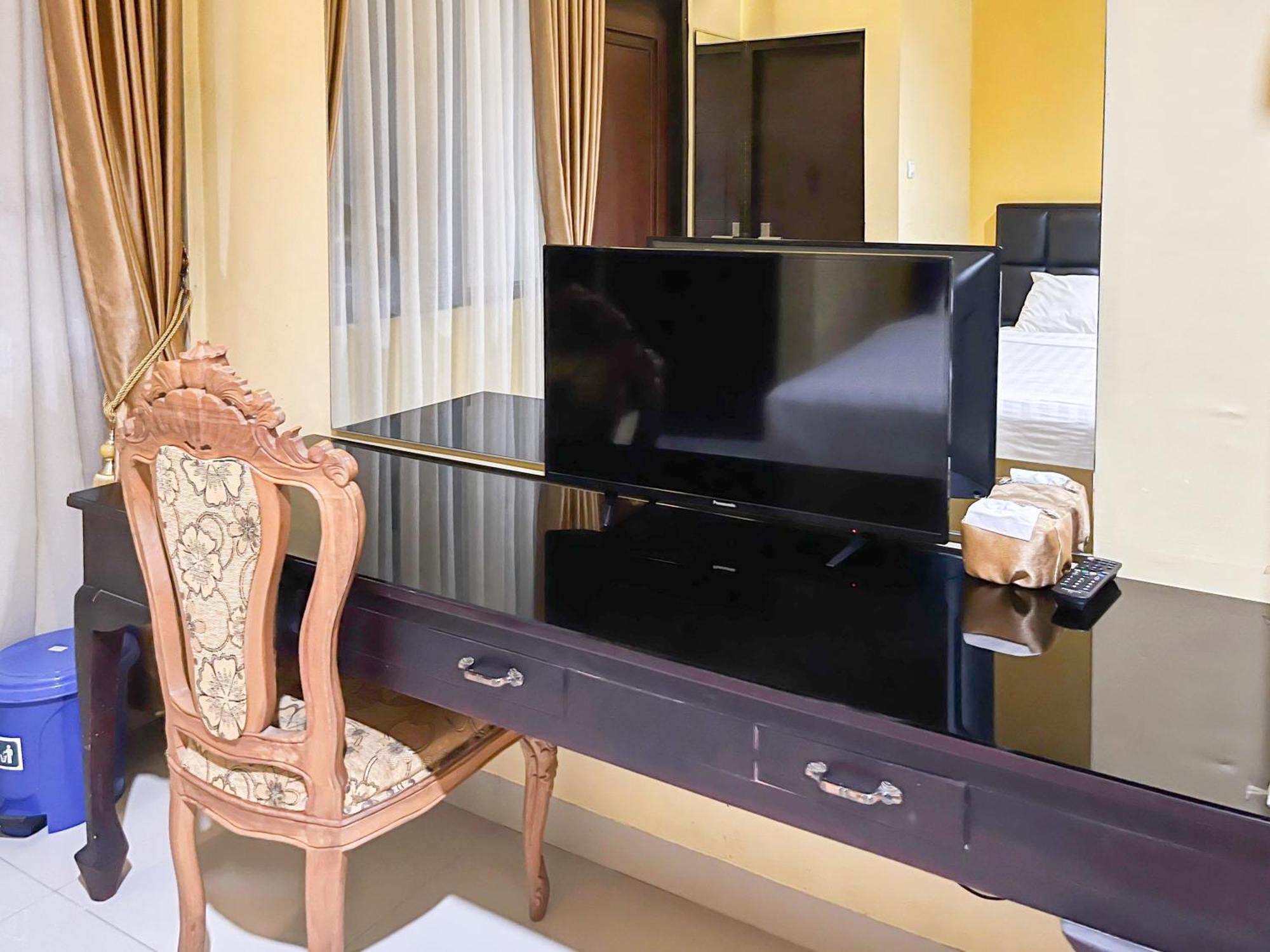 Kartika Hotel Syariah Pacitan Mitra Reddoorz 외부 사진