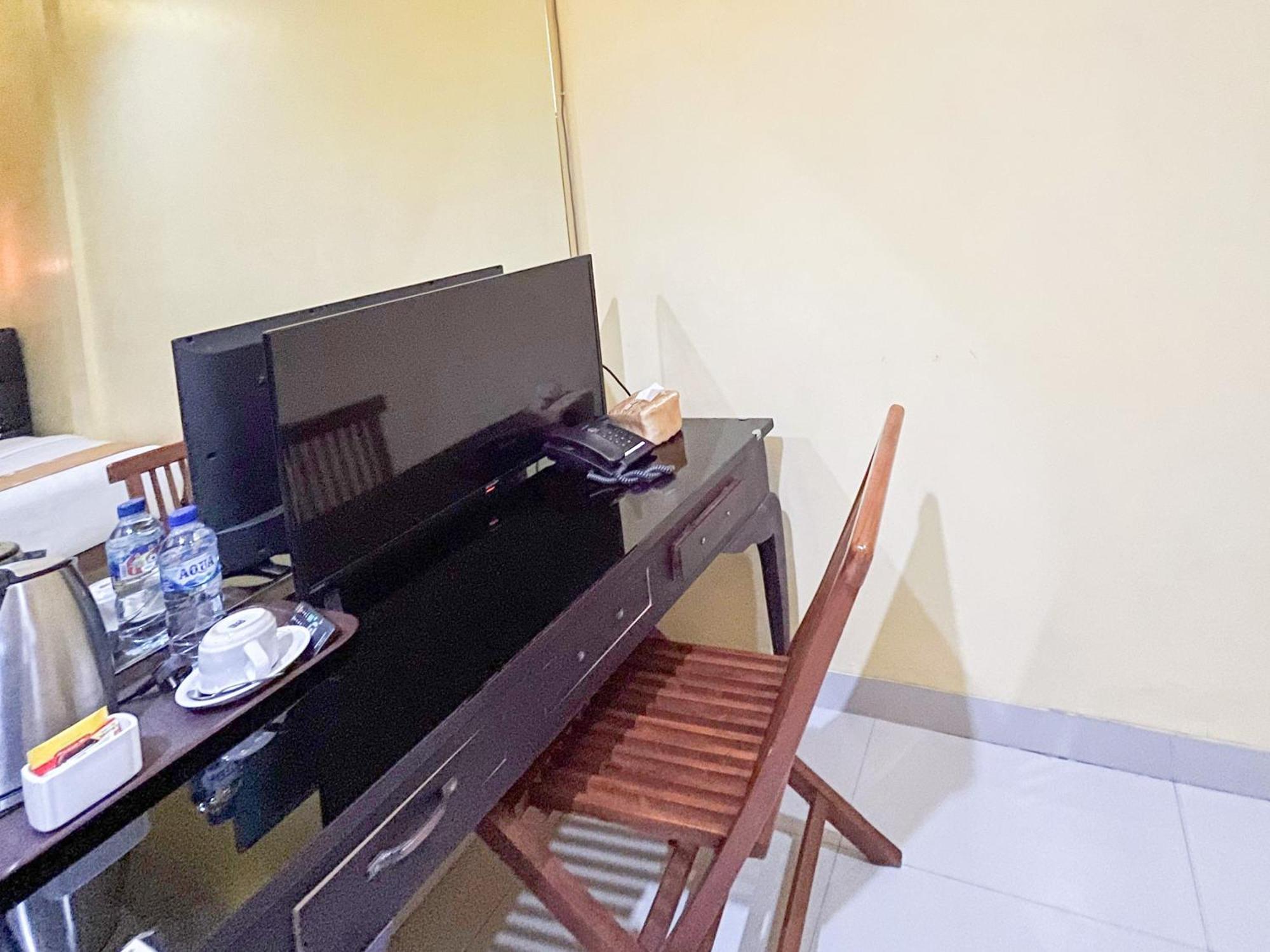 Kartika Hotel Syariah Pacitan Mitra Reddoorz 외부 사진