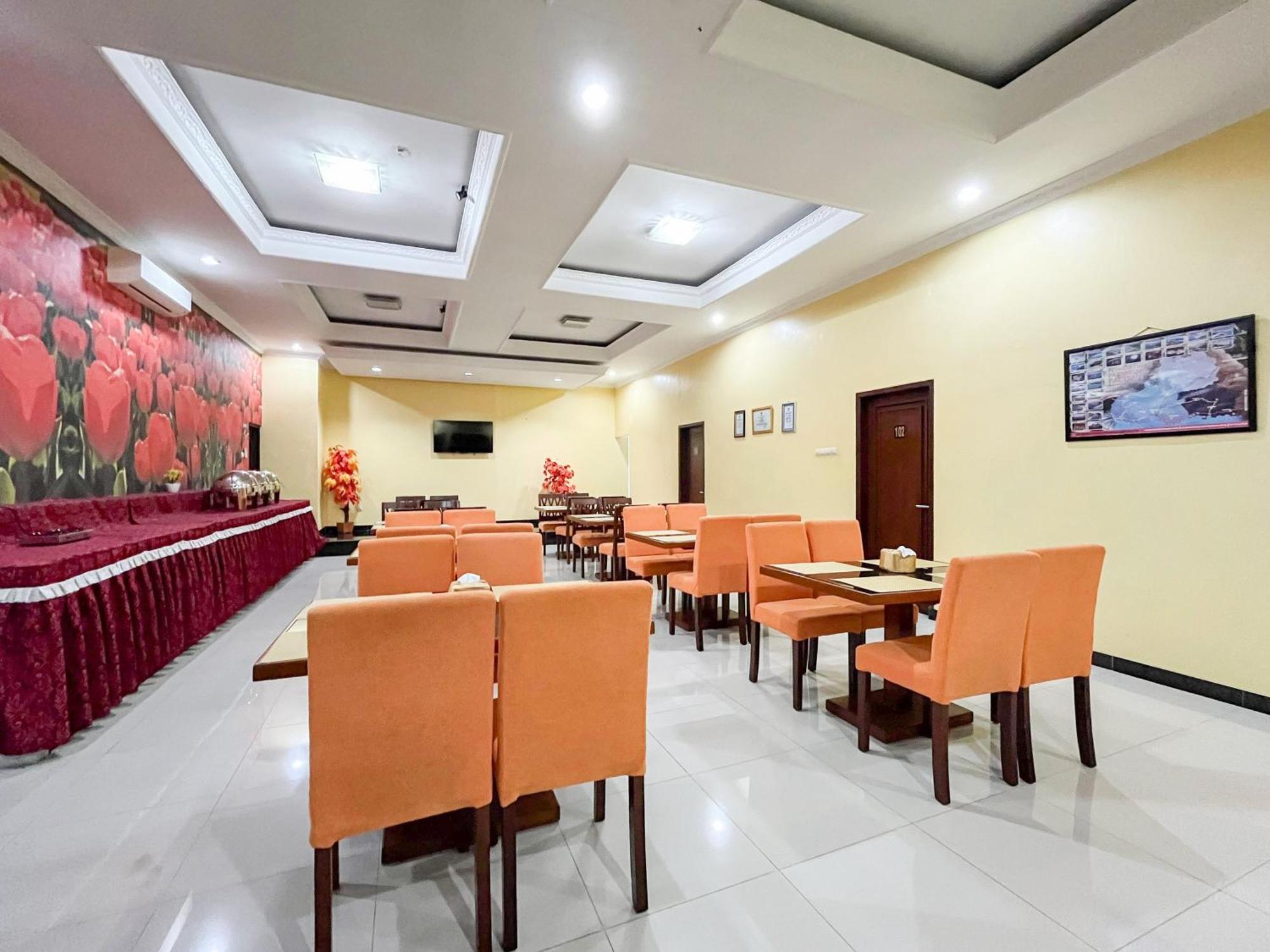 Kartika Hotel Syariah Pacitan Mitra Reddoorz 외부 사진