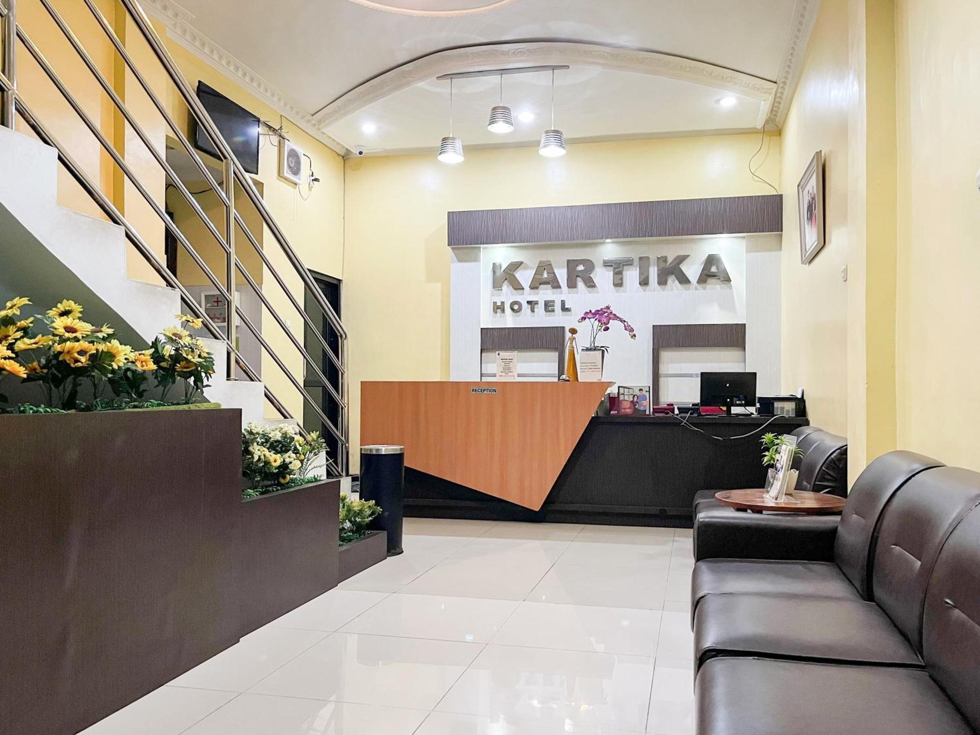 Kartika Hotel Syariah Pacitan Mitra Reddoorz 외부 사진