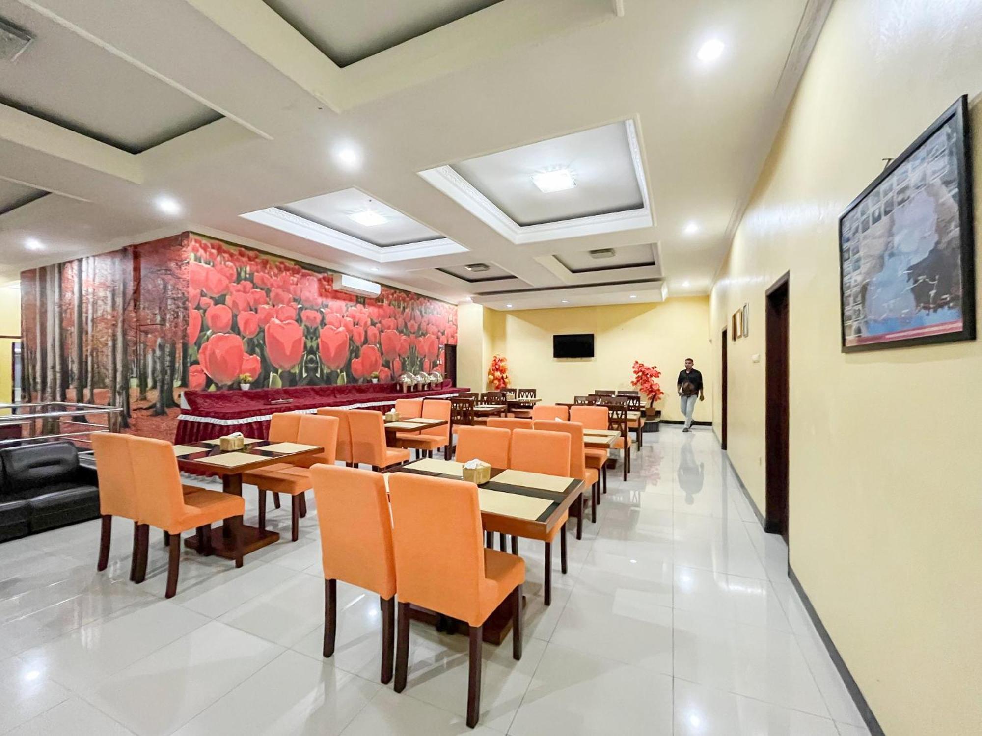 Kartika Hotel Syariah Pacitan Mitra Reddoorz 외부 사진